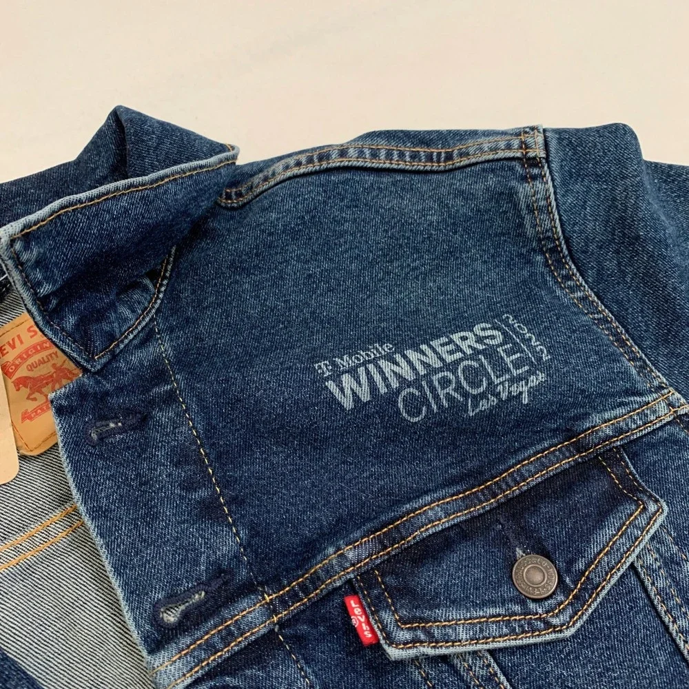 NWT Levi's Trucker Denim Jacket Men L Blue Dark Wash T-Mobile Winners Circle NEW